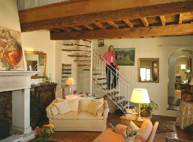 Livingroom looking through to entrance and kitchen/dining beyond
