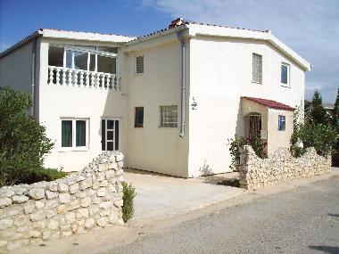 Holiday House in Lozice auf Insel Vir (Zadarska) or holiday homes and vacation rentals