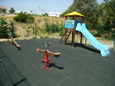 Holiday House in Nafarros (Grande Lisboa) or holiday homes and vacation rentals