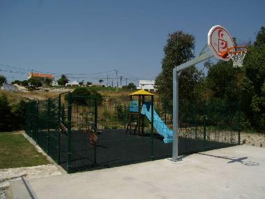 Holiday House in Nafarros (Grande Lisboa) or holiday homes and vacation rentals