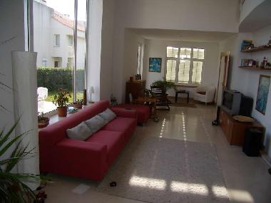 Holiday House in Nafarros (Grande Lisboa) or holiday homes and vacation rentals