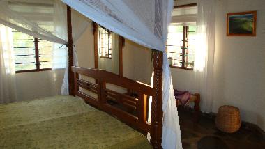 Sleeping room with double bed (190 x 200)