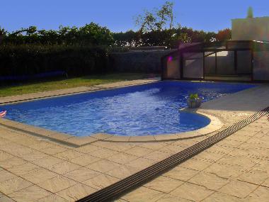 Swimming Pool with removable roof