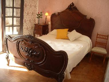 Double room Ground Floor - direct access to the pool and terrace