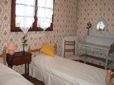 Twin Room Ground Floor - on the garden