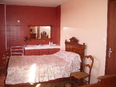 2 double bed room - air conditionning - balcony - 