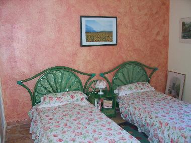 Holiday House in Moissac Bellevue (Var) or holiday homes and vacation rentals