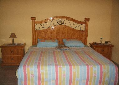 Bed and Breakfast in J.A Sandivar (Asuncion) or holiday homes and vacation rentals
