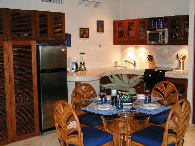 Kitchen & Dining area