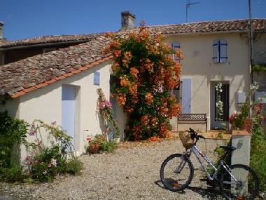 Holiday House in Civrac (Charente-Maritime) or holiday homes and vacation rentals