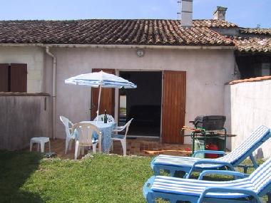 Holiday House in Civrac (Charente-Maritime) or holiday homes and vacation rentals