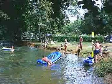 Holiday House in Cenac et St Julien (Dordogne) or holiday homes and vacation rentals