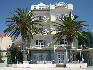 Holiday House in Podstrana (Splitsko-Dalmatinska) or holiday homes and vacation rentals