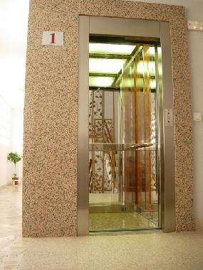 Elevator