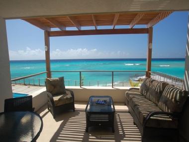 Bed and Breakfast in --------------- (Christ Church) or holiday homes and vacation rentals