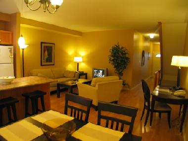 Holiday House in Mississauga, Ontario (Ontario) or holiday homes and vacation rentals