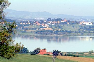 Holiday House in Castiglione del Lago (Perugia) or holiday homes and vacation rentals