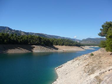 Embalse de Bolera...7 minutes from Casa Jenny