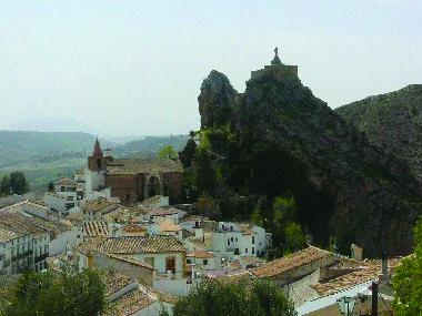Castril  de la Pena - 7 km from Campo Cebas