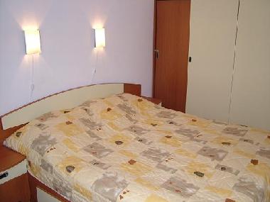 Bedroom with double bed