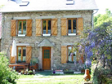 Holiday House in St Setiers (Corrze) or holiday homes and vacation rentals