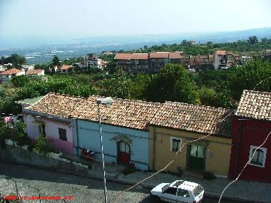 Holiday House in Piedimonte Etneo (Catania) or holiday homes and vacation rentals