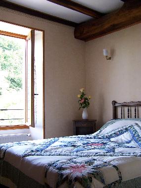 Holiday House in St jean de trezy (Sane-et-Loire) or holiday homes and vacation rentals