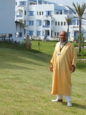 Reliable tour guide available