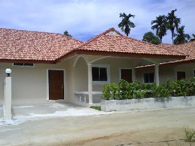 Holiday House in Chalong (Phuket) or holiday homes and vacation rentals