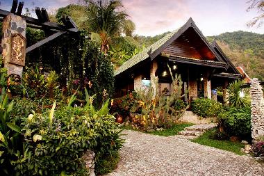 Hotel in Kata (Phuket) or holiday homes and vacation rentals