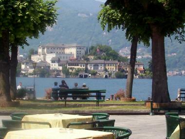 Holiday House in Pettenasco (Verbano-Cusio-Ossola) or holiday homes and vacation rentals