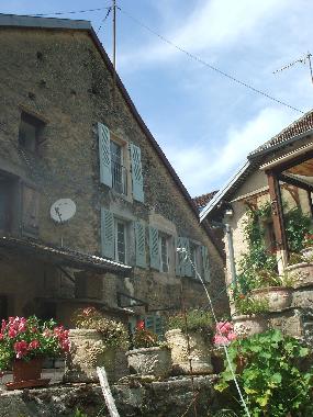 Holiday House in passenans (Jura) or holiday homes and vacation rentals