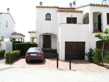 Chalet in Estartit (Girona) or holiday homes and vacation rentals