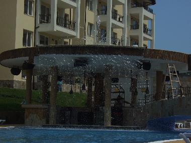 Early pictures of the Swim up Bar