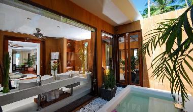 Master Bathroom Outdoor Bath