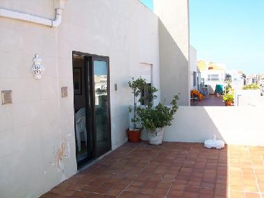 20m2 terrase, great to have lunch/dinner/a sun bat