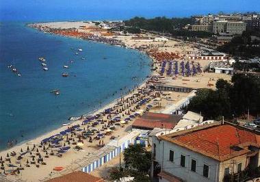Holiday Apartment in Soverato-Davoli.... (Catanzaro) or holiday homes and vacation rentals