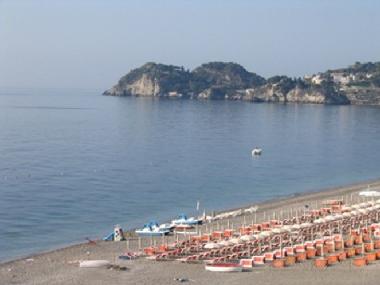 Holiday Apartment in Taormina Mazzeo (Messina) or holiday homes and vacation rentals