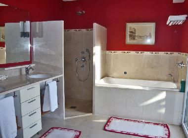 Holiday House in Villeneuve Loubet (Alpes-Maritimes) or holiday homes and vacation rentals