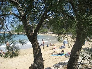 SWIMMING IN ALMIRIDA BEACH