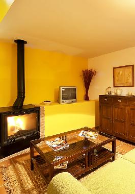 Chalet in La Hiruela (Madrid) or holiday homes and vacation rentals