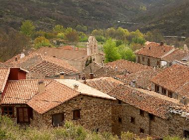 Chalet in La Hiruela (Madrid) or holiday homes and vacation rentals