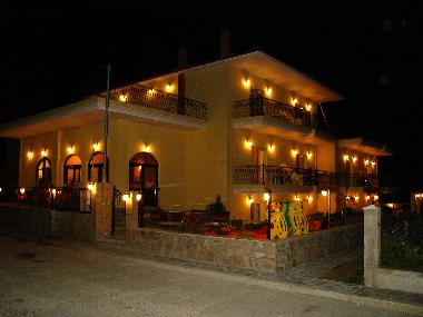 Holiday Apartment in nea vrasna (Thessaloniki) or holiday homes and vacation rentals