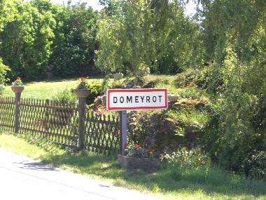 Holiday House in Domeyrot (Creuse) or holiday homes and vacation rentals