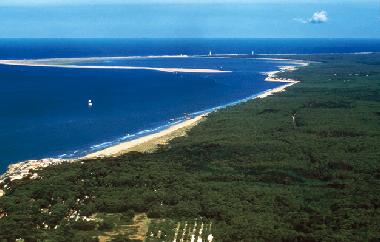 Saint Palais is close to the 