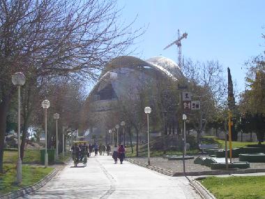 The Turia River Park with the Opera House in the distance.
