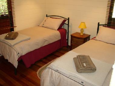 Twin bedroom