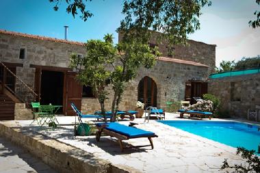 Holiday House in Khirokitia (Larnaca) or holiday homes and vacation rentals