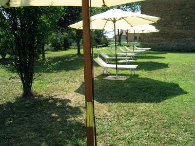 Torre Del Fondo agriturismo: holidays apartments. LOW PRICE