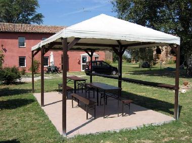 Torre Del Fondo agriturismo: holidays apartments. LOW PRICE